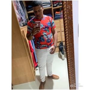 Meet your Posher, Elian